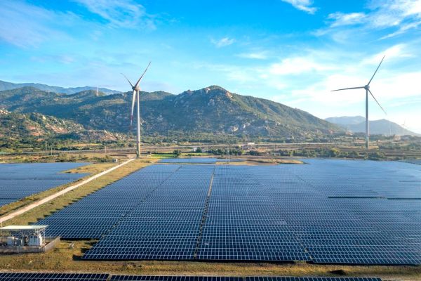 Top stratégies pour une transition énergétique efficace et durable